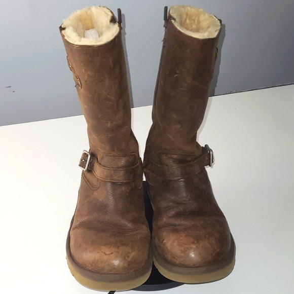 UGG Boots - Picture 3 of 6